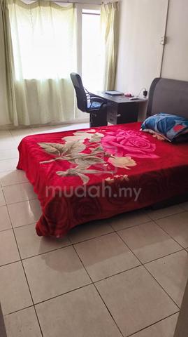 Room for rent Pelangi Utama Residence 1
