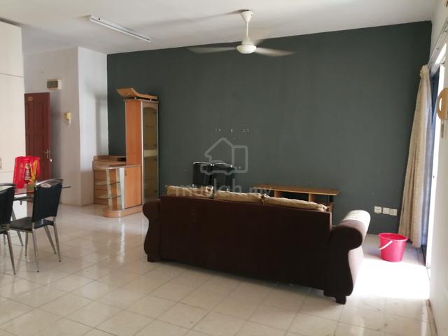 Bayu Puteri Apartment 1