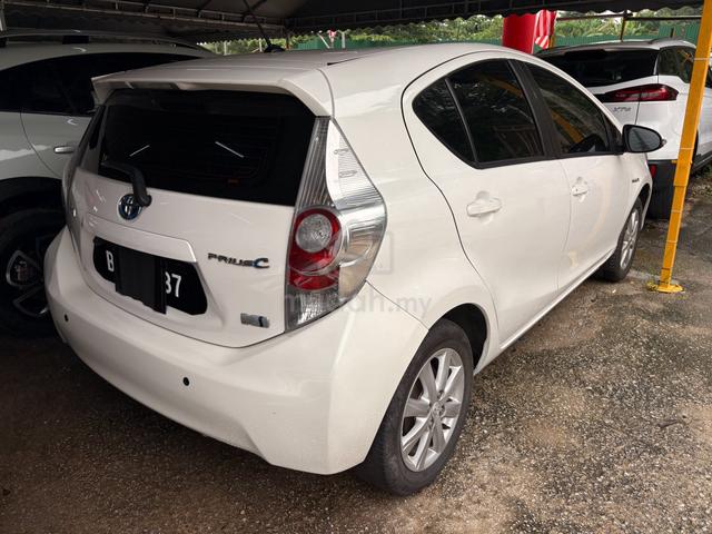 2013 Toyota PRIUS C 1.5 (HYBRID) (A) - 3