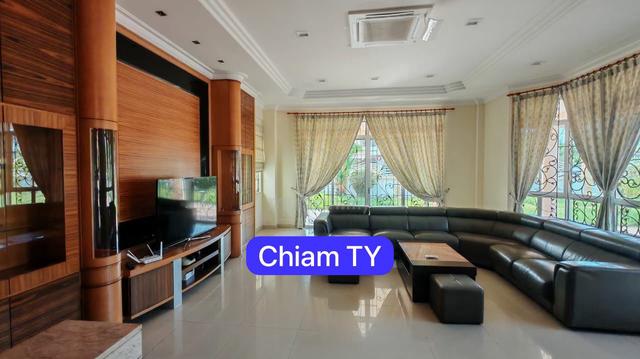 Luxury Bungalow | Taman BDC Kolombong | Fully Furnished | For Rent 1