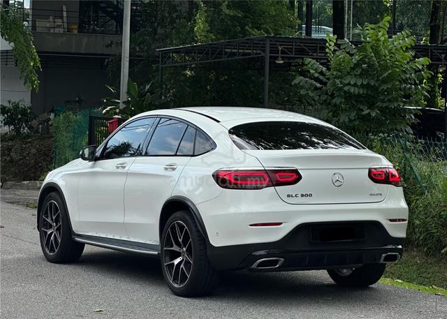 20K KM 2020 Mercedes Benz GLC300 2.0 4MATIC COUPE - 4