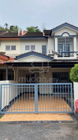 Rumah 4 Bilik di Taman Universiti, Bangi – Lokasi Strategik 1