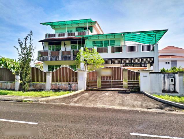 2.5 Storey Bungalow House - Bandar Sri Indah 1