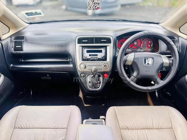 2004 Honda STREAM 2.0 iV (A) - 4