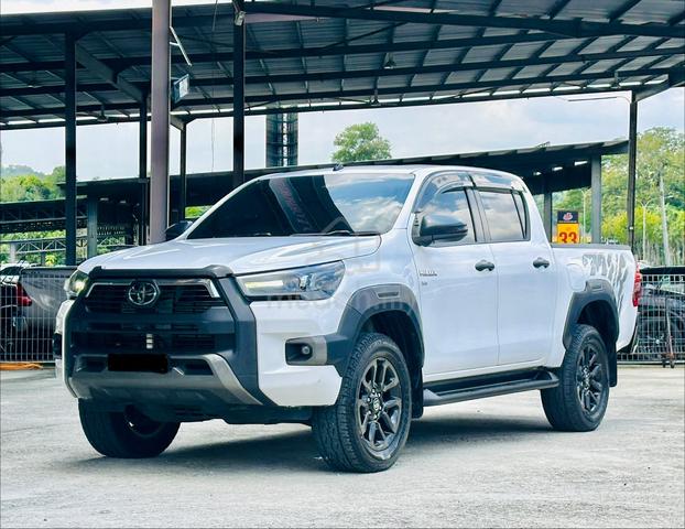 2022 Toyota HILUX 2.8 ROGUE (A) - 1