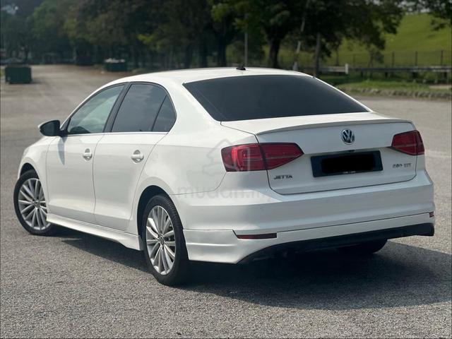 2017 Volkswagen JETTA 1.4 TSI HIGHLINE (A) LOW MLG - 2