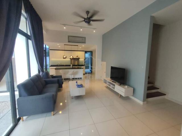 Avira medini iskandar double storey 3 bedroom 4 toilet furnish 1