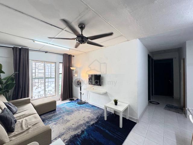 Apartment Pantai Indah Fasa 1 1