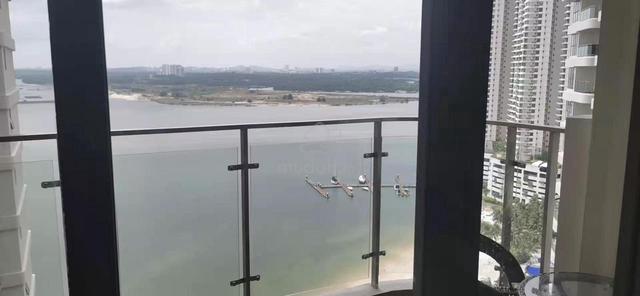 Bay Laurel @ Country Garden Danga Bay 1