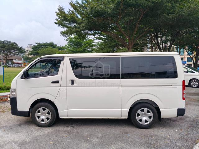 2022 Toyota HIACE 2.5 (M) Window Van Full Air Cond - 3