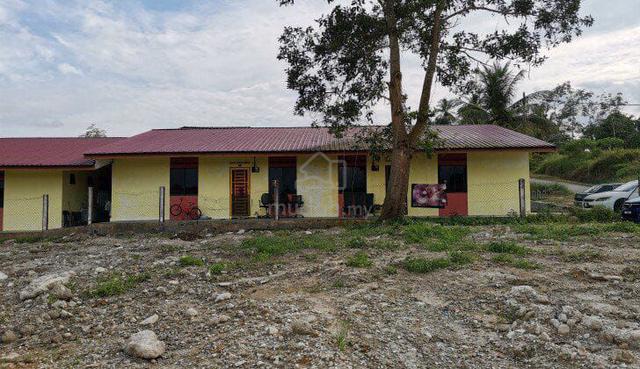Tanah Lot banglo Batu 18 Sungai Tiram | Free 8 Buah Rumah Sewa 1