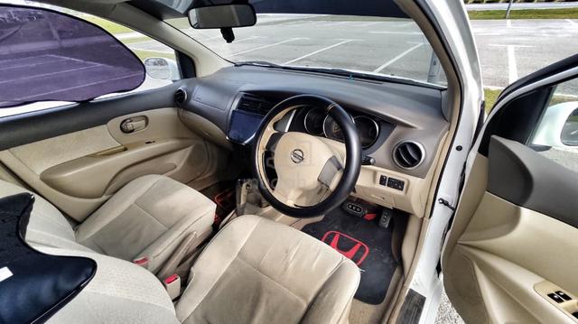 2009 Nissan GRAND LIVINA 1.6 CLASSIC/COMFORT (A) - 4
