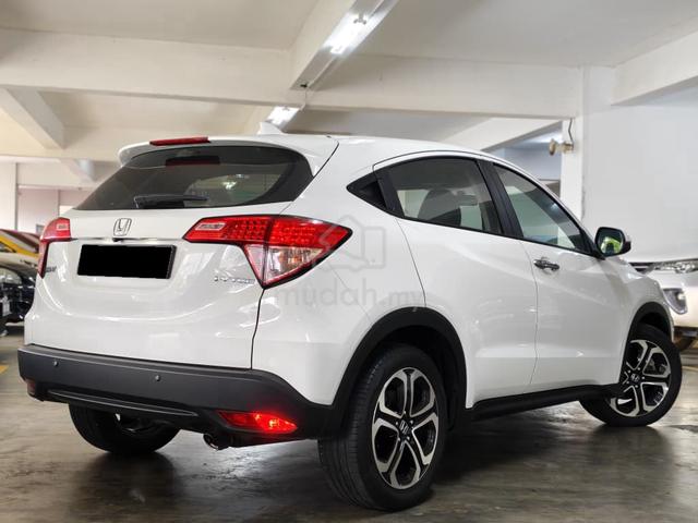 2018 Honda HR-V 1.8 V KEYLESS REVERSE CAM 3Y WRRTY - 2