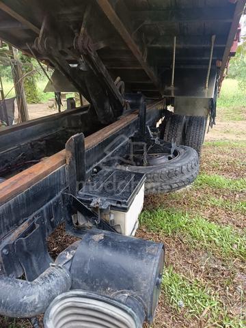 lori isuzu 3 tan 2013 - photo 4 of 6