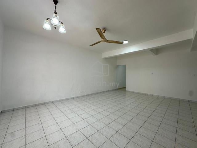 Freehold Double Storey Terrace House Mahkota Cheras 1