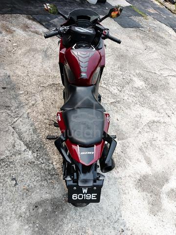 Honda CBR500R 2013 - photo 5 of 6