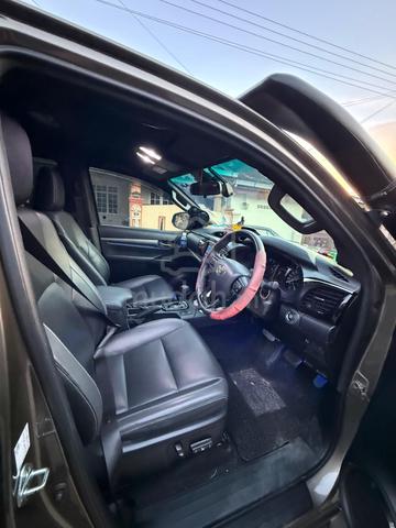 2022 Toyota HILUX 2.8 ROGUE (A) - 4