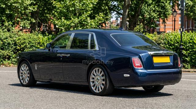 2022 Rolls Royce Phantom VIII UK SPEC - 2