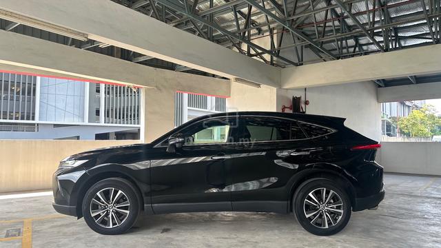 $126K Black Interior 2021 Toyota HARRIER 2.0 G (A) - 5