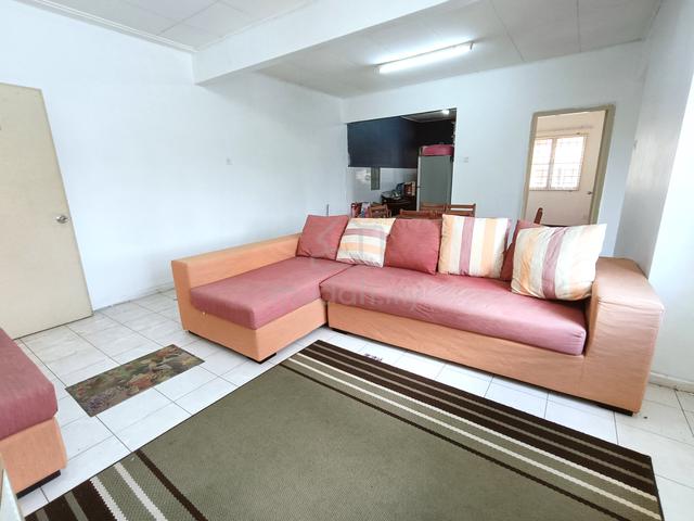 Seri Baiduri Apartment (Bukit Indah) 1