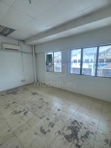 G&M floor Shop Lot Lembah Maju For SELL 1