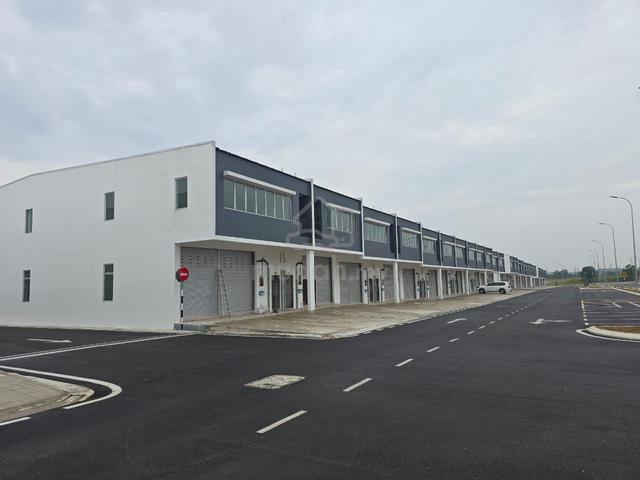 Kulai Bandar Indahpura Stellar Park 1.5-Storey Link Factory Rent 1