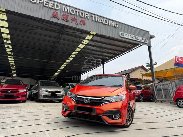Honda Jazz 1.5 V 2015 One Owner Full Jajan - 1