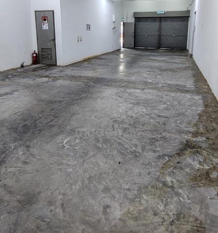 FACING MAIN ROAD Shop Taman Seri Langat 2 Pusat Hentian Kajang 1