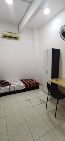 Batu berendam single room with aircond 1