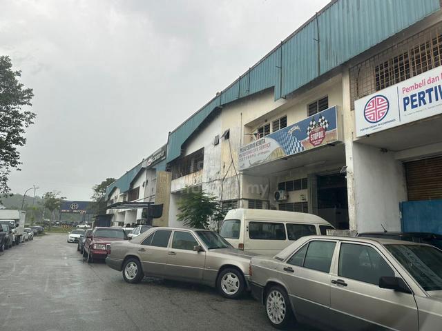 1.5 Storey Factory Jln Sri Wangi Tmn Perindustrian Desa Plentong Sale 1