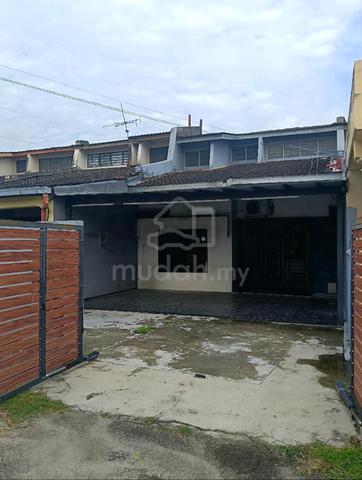 1½-Storey Terrace House for Rent | Taman Perling, Johor Bahru | 4R2B 1
