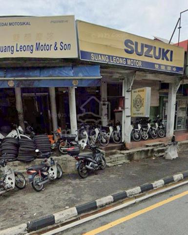 [SAVE UP 1.3MIL] 1 Storey Shop Corner, Jalan Fettes, Facing Main Road 1