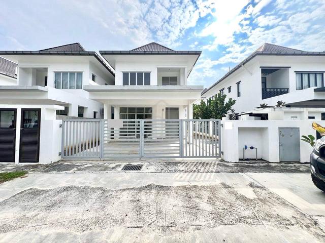 NON BUMI 💥 Seksyen U15 Laman Sutera Double Storey Semi D Shah Alam 1