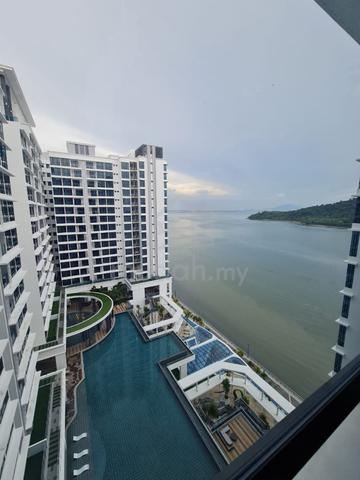 Queens Residences Q1 @ Queens Waterfront 1