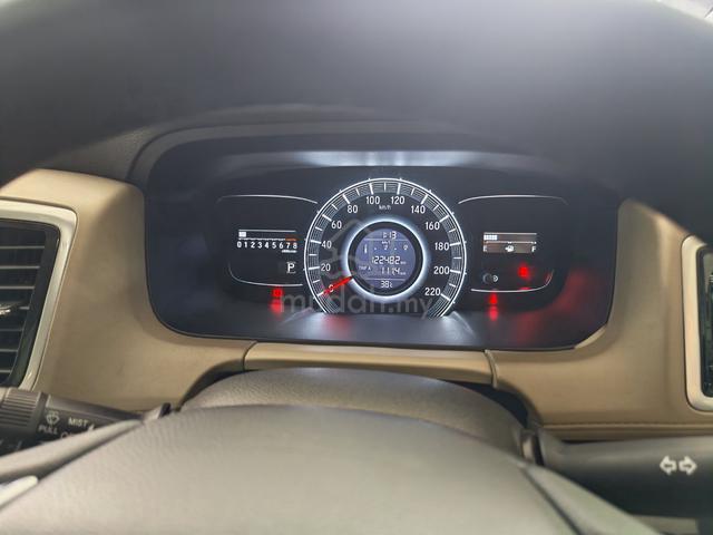 2014 Honda ODYSSEY 2.4 EXV (A) like new - 3