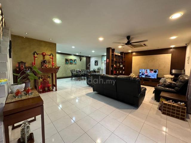 Bukit Indah 20 Double Storey Corner 67x65 Renovated Unblock View 1
