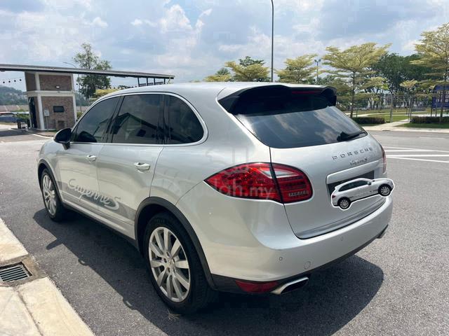 11/12 Porsche CAYENNE S 4.8 958 (A) DirectOwner - 2