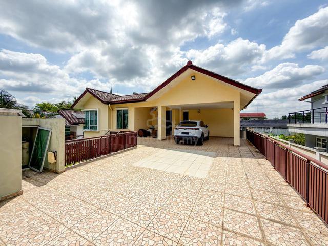 BERBALOI!! Bungalow Teratai Villas, Kayangan Heights Seksyen U9 1