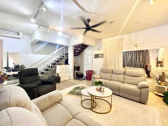 TERMURAH‼️RENOVATED- 2 Storey, SP 4, Bandar Saujana Putra 1