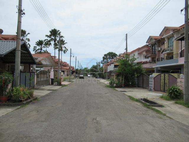 2-Storey House @Taman Bukit Sepangar, Off Jalan Sepangar 1