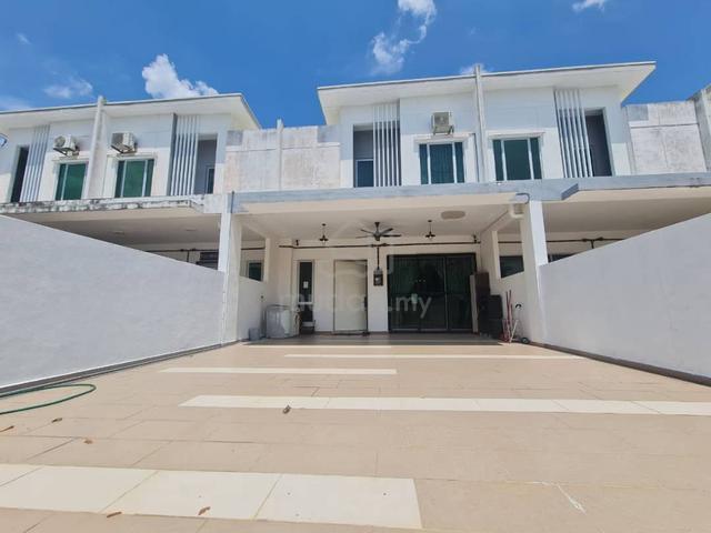 Double Storey House | Bandar Seri Impian, Kluang | 4R3B | Fully Furnis 1
