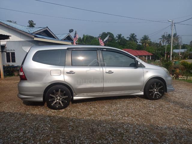 2010 Nissan GRAND LIVINA 1.8 IMPUL (A) - 4