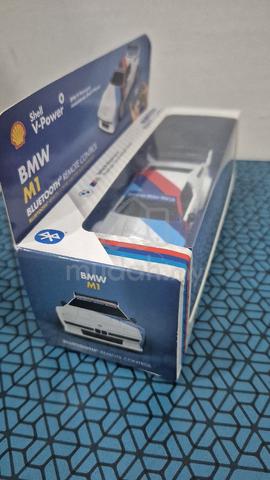 BMW M1 Bluetooth RC Car (1:41 Scale) - photo 3 of 4