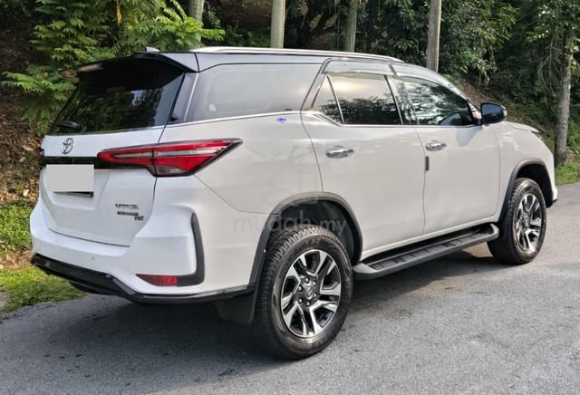 2025 Toyota FORTUNER 2.8 VRZ Diesel - 2