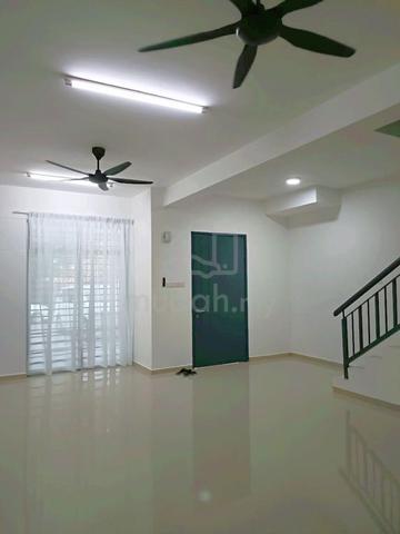 Seri Alam , Maya height , double storey house for Rent 1