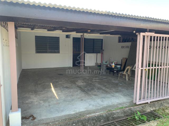Teres Setingkat Di Kg Ketereh 1