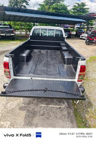 2013 Toyota HILUX 2.5 VNT MY05 KUN25R FACELIFT II - 4
