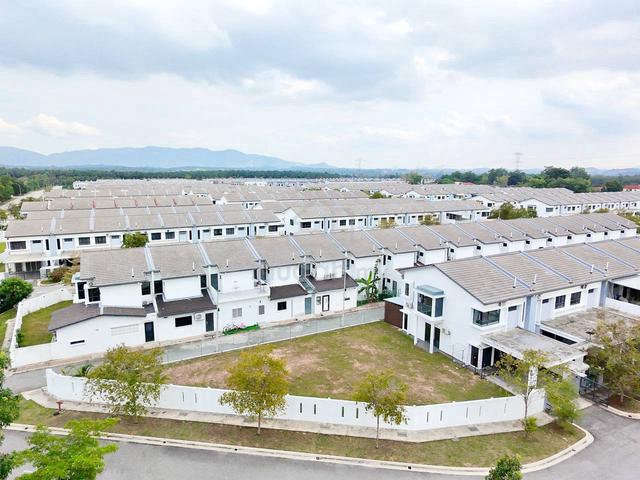 CORNER FACING OPEN Woodbury Lenggeng 1