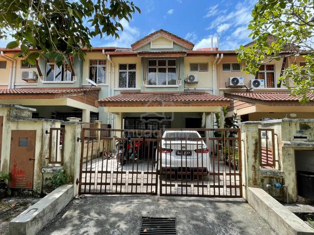 2 Storey Terrace RENOVATED Open Space Bandar Seri Putra Kajang 1