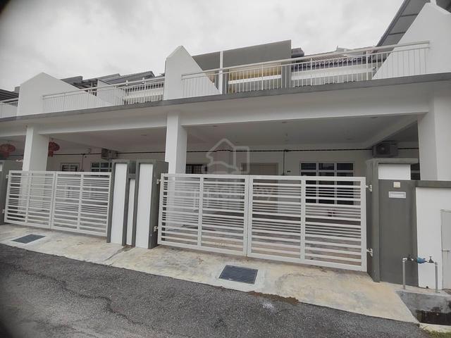 Cheng Taman desa bertam for rent (12 minutes from Tesco Cheng) 1